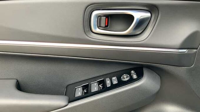 Honda  HR-V 1.5 I-MMD HEV ADVANCE CVT 131 5P