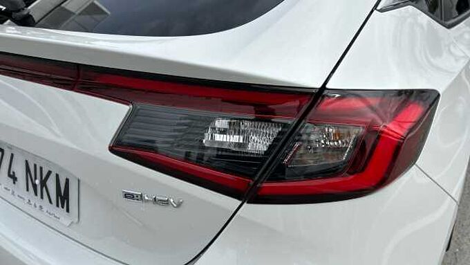 Honda Civic 2.0 HEV ELEGANCE CVT 184 5P