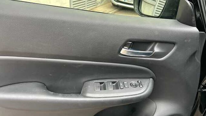 Honda Jazz 1.5 I-MMD HEV ELEGANCE 109 5P